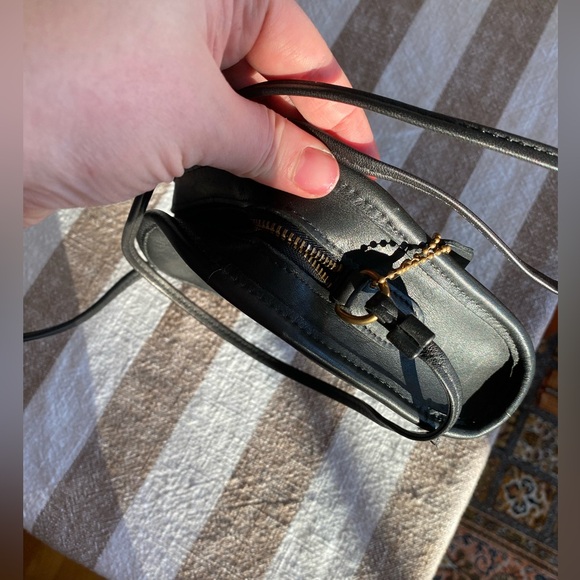 Vintage ‘99 COACH Abbie Black Leather Crossbody Bag Style No L9V-9017 - Picture 5 of 16